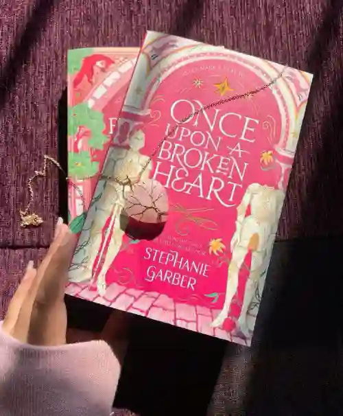 کتاب روزگار یک قلب شکسته جلد اول از سه گانه روزگار یک دل شکسته اثر استفنی گاربر